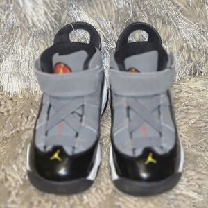 Kids Jordan 6 Rings Sneakers